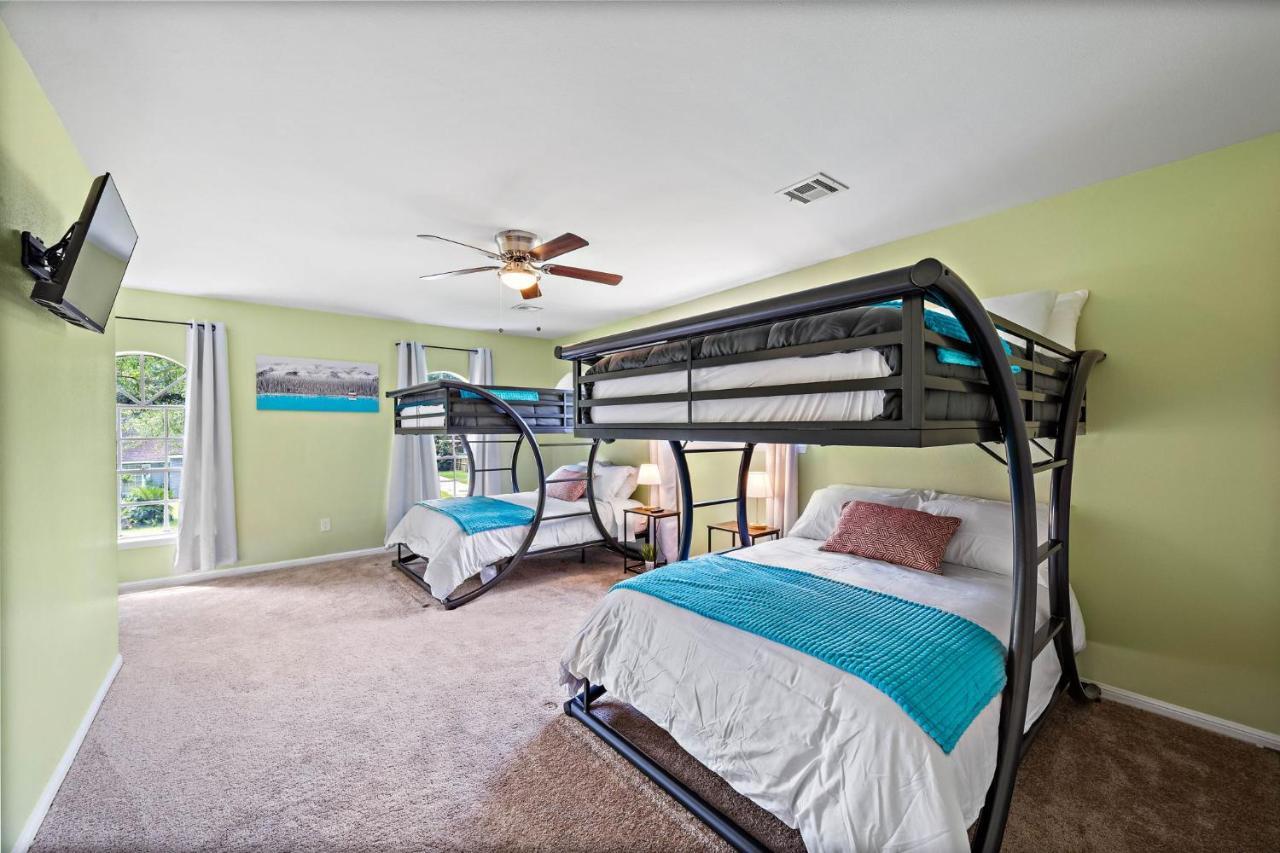 Villa Pool Oasis Games Wifi Bbq Yard Sleep 16 Houston Exterior foto